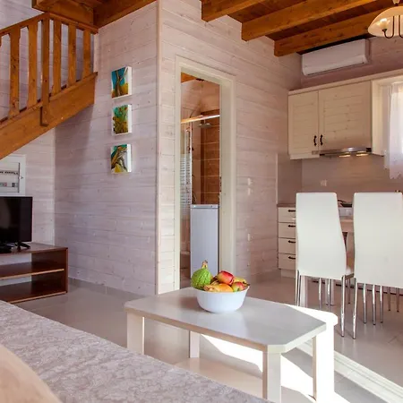 Villa Vissala Village *